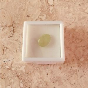 NWOT - Gorgeous 5.0 Carat of Light Green Prehnite